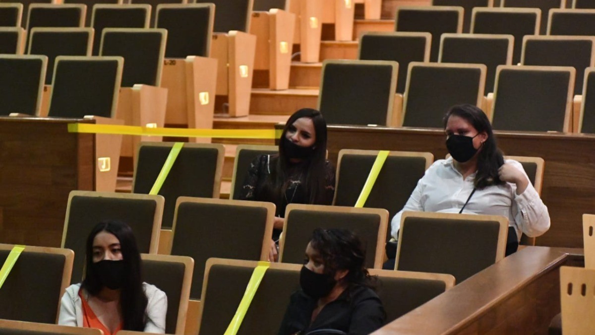 Regresan ciudadanos al Teatro de la Ciudad