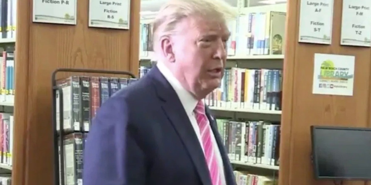 “Voté por un tipo llamado Trump”, asegura presidente de EE.UU.