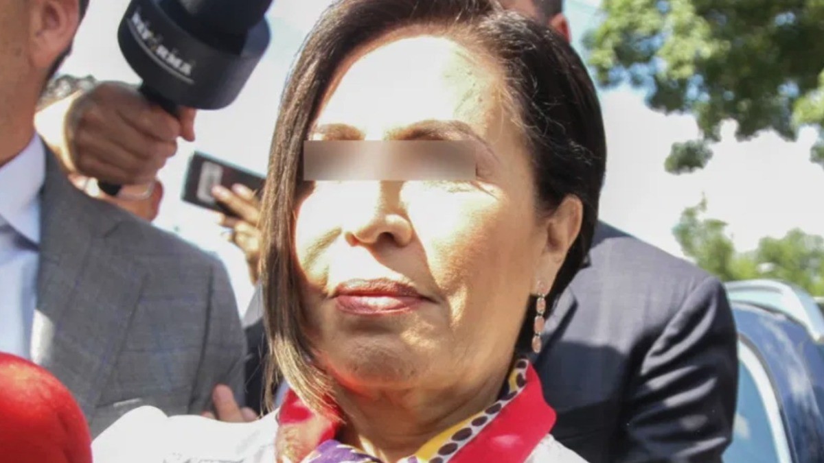 Denuncia Rosario Robles que le piden culpar a excolegas a cambio de su libertad