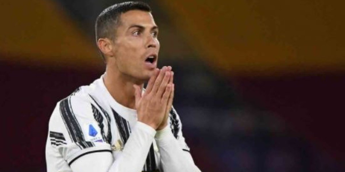 Cristiano no irá a su cita con Messi; sigue con COVID-19