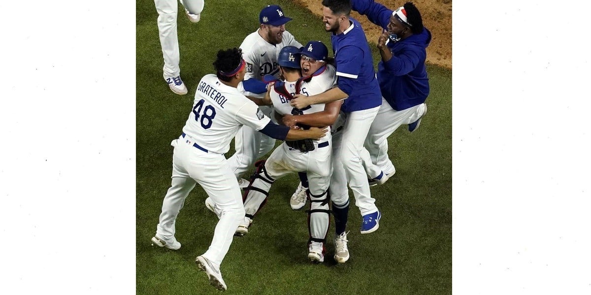 Dodgers se corona en la Serie Mundial de la mano del mexicano Julio Urías