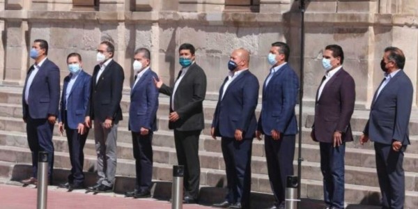 Gobernadores 'le toman la palabra' a AMLO y hacen consulta