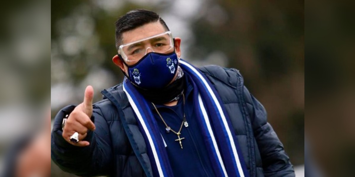 Operan a Maradona por hematoma en la cabeza