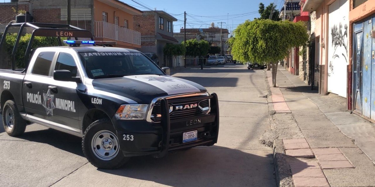 Dos muertos y tres heridos deja ataque en la Flores Magón