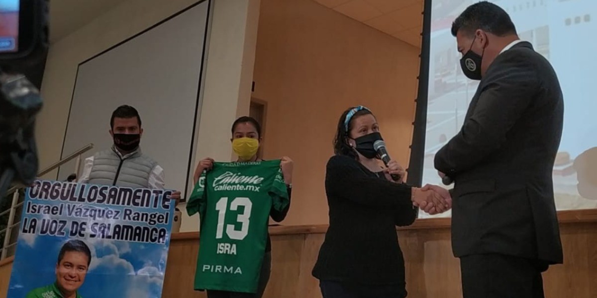 Promete Zamarripa justicia a familiares de periodista asesinado en Salamanca