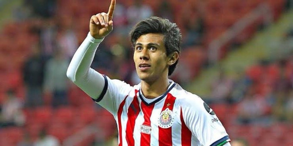 Chivas apoyará a JJ Macías para que recupere nivel