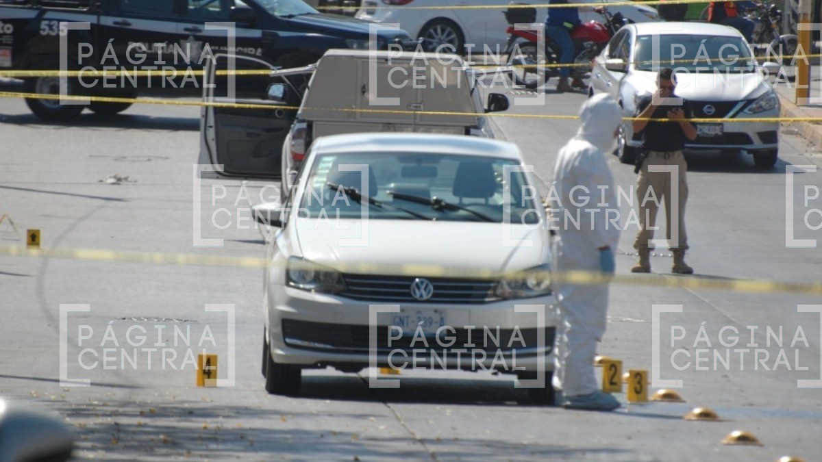 Asesinan a hombre en asalto, huyen y los detienen en el Puente del Milenio