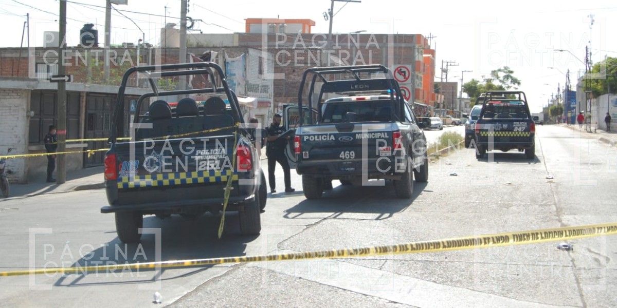 Motosicarios atacan una taquería en la Flores Magón
