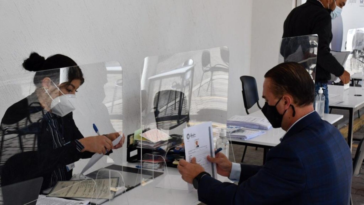 Se registra Luis Alberto Villarreal para aspirar a la reelección en San Miguel de Allende