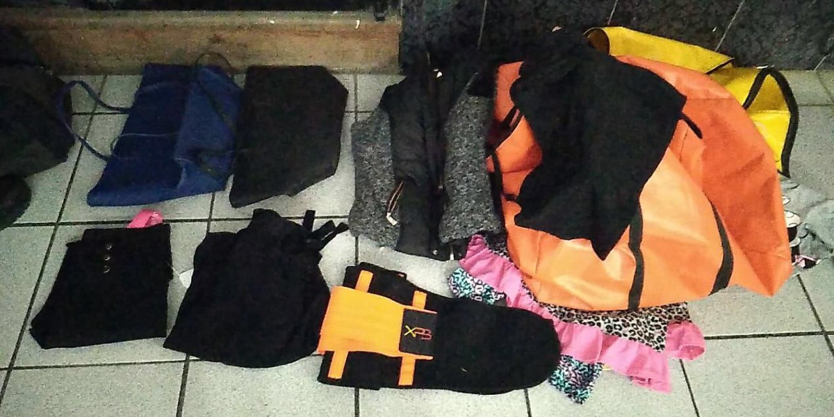 Detienen a pareja por robar en Soriana Maravillas