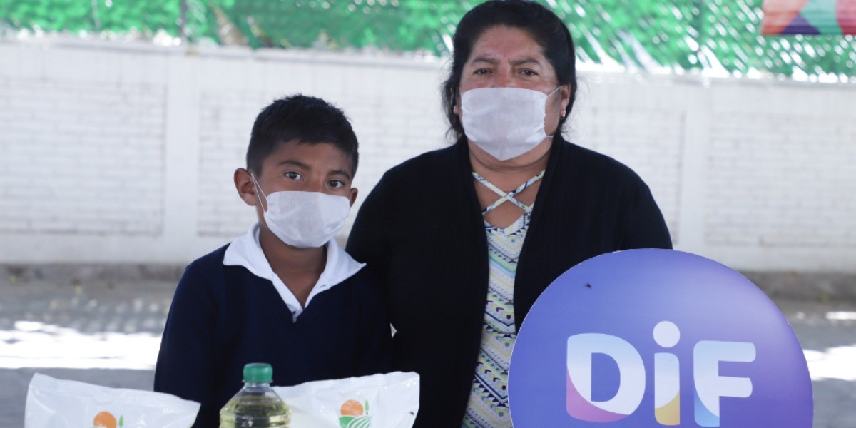 Nutre DIF a alumnos en el comedor comunitario de Victoria