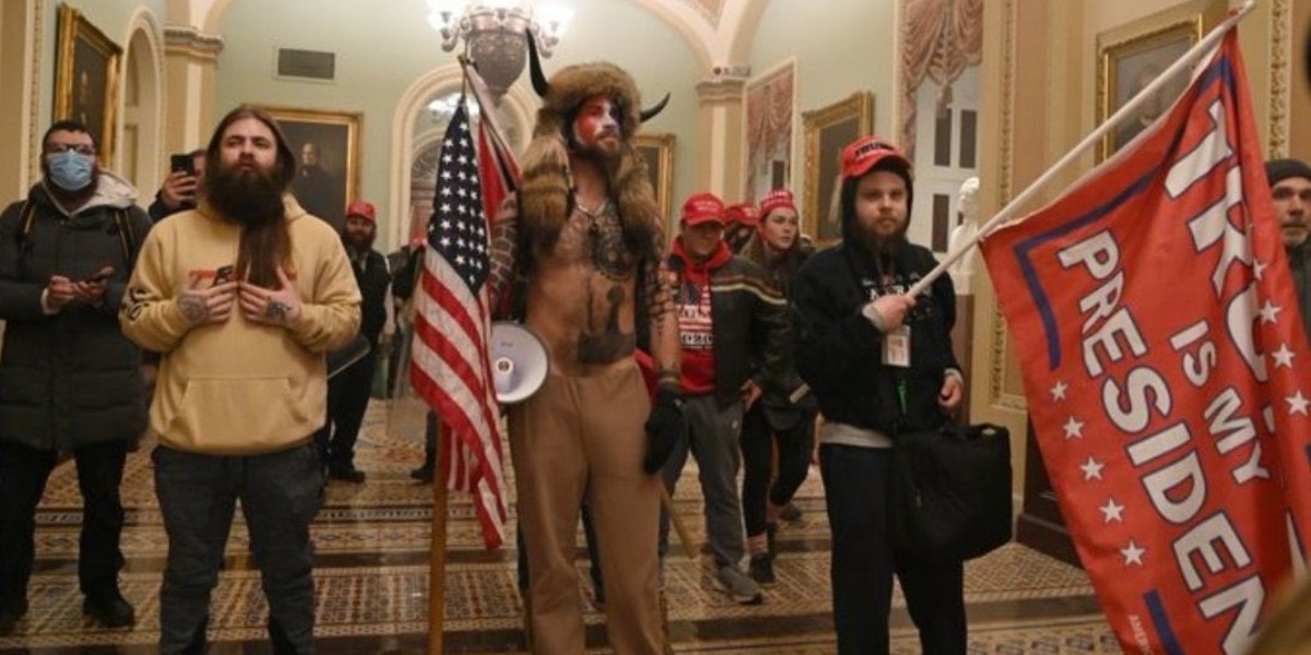 Exige Nancy Pelosi destitución de Donald Trump