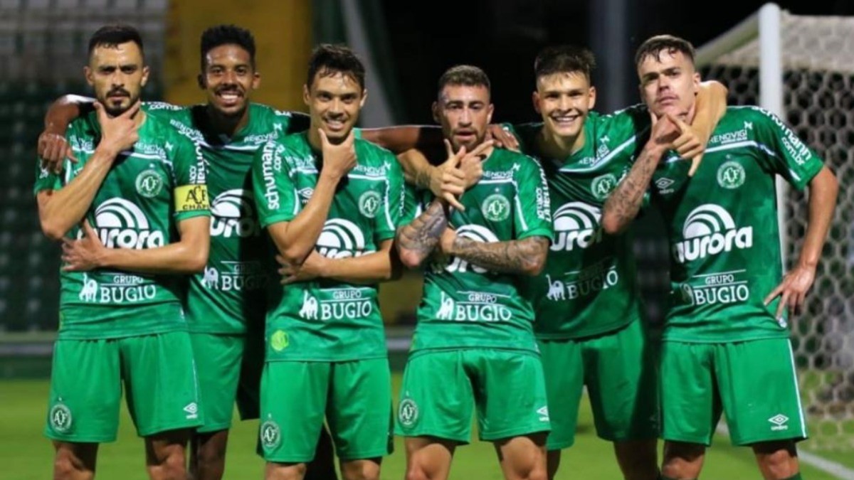 Chapecoense regresa a la máxima categoría en Brasil
