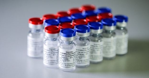 Tiendas departamentales buscan vender la vacuna contra el COVID-19