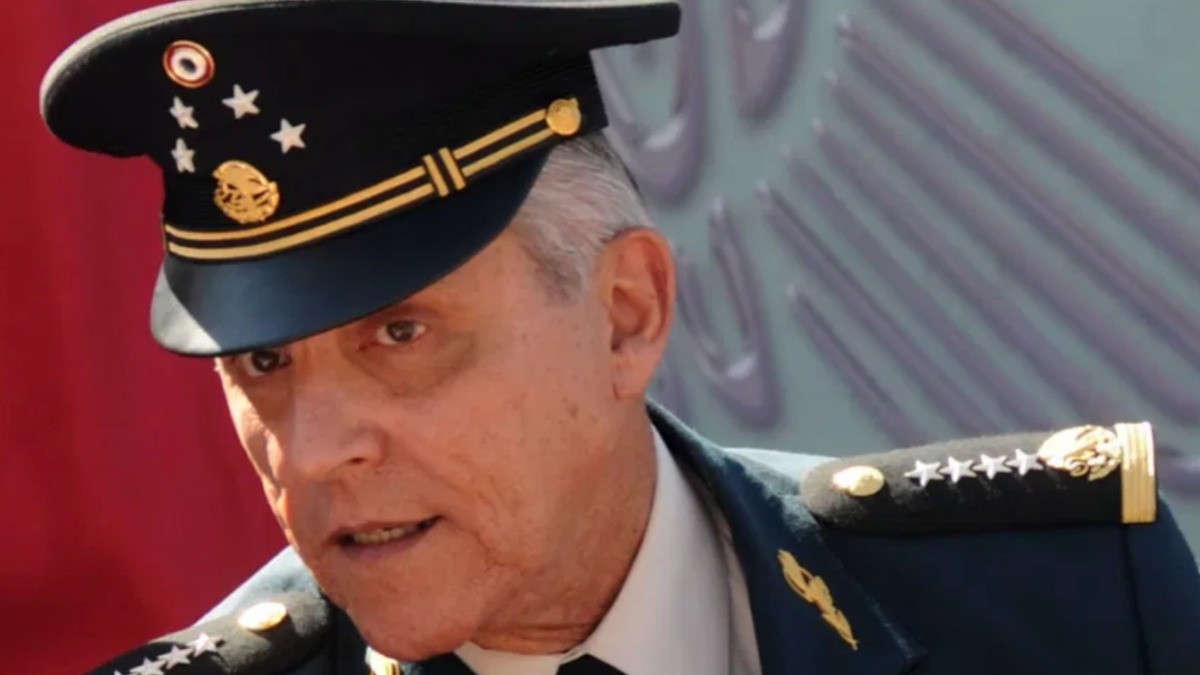 Reitera AMLO acusación de que DEA fabricó delitos a Cienfuegos