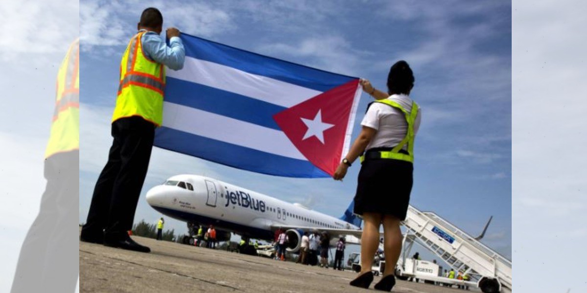 También Cuba restringe vuelos de México
