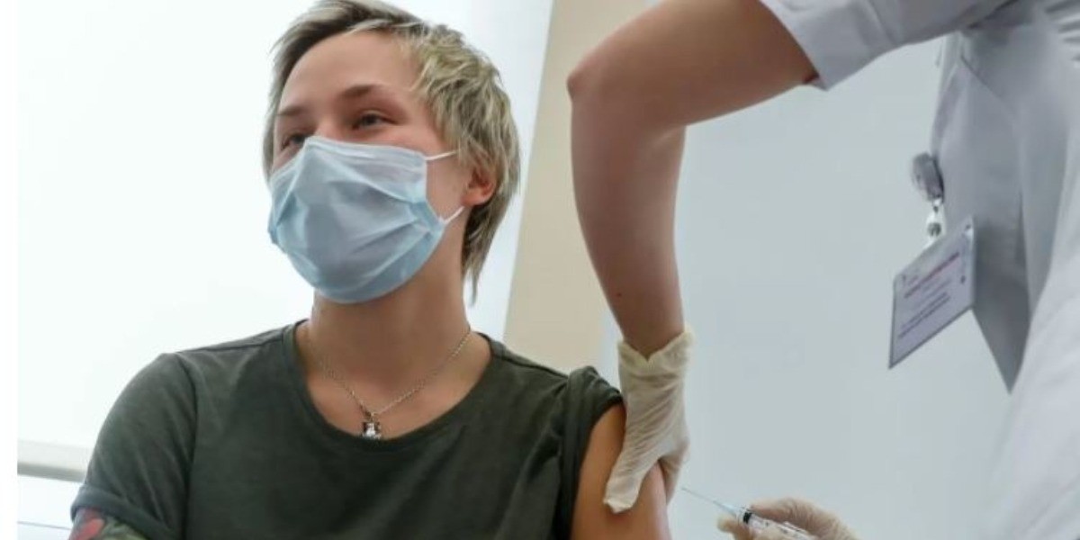 OMS: vacunados COVID-19 aún contraen y contagian el virus