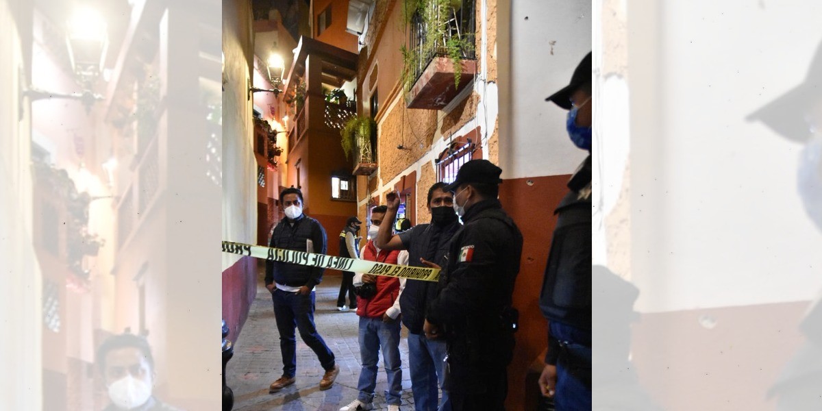 Escuadrón Anticovid desaloja el Callejón del Beso