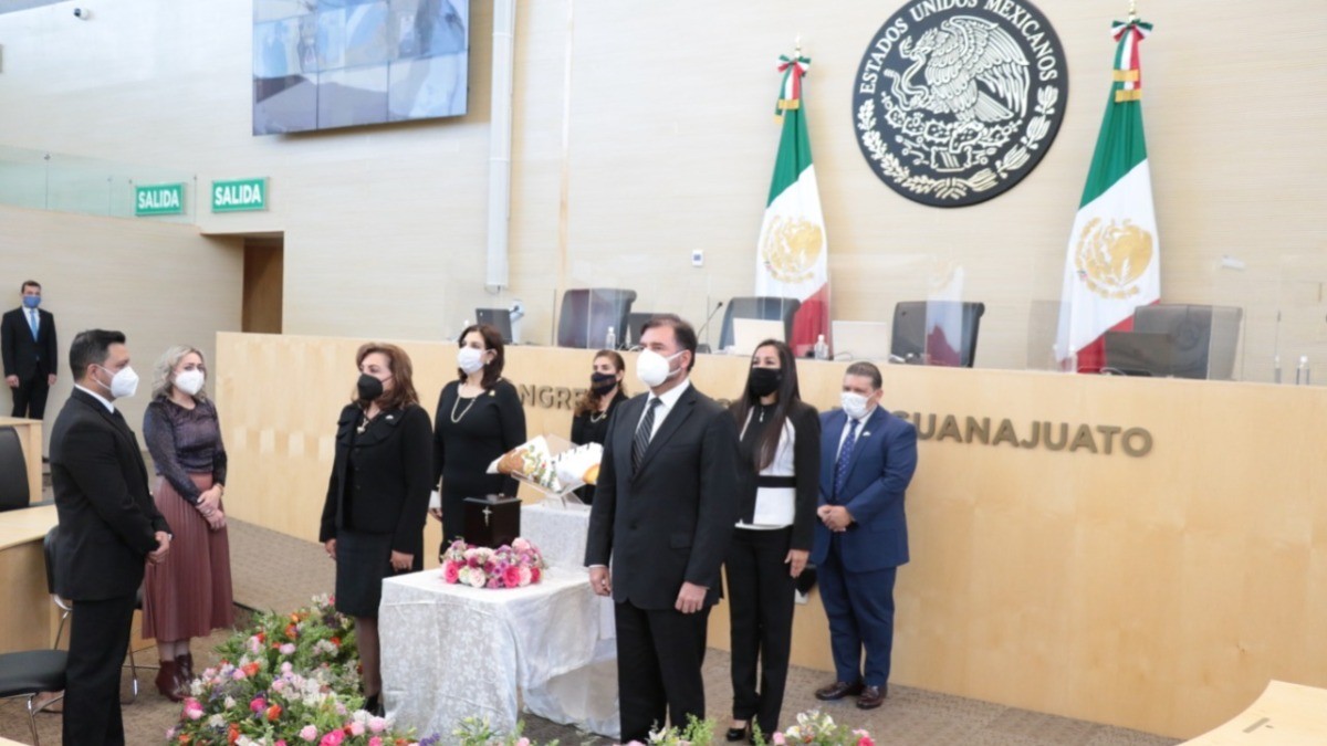 Despiden en el Congreso a diputada Beatriz Yamamoto