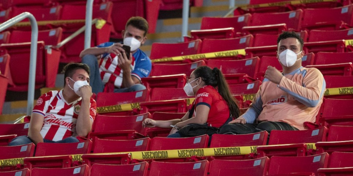 Confirman el regreso de aficionados en estadios de Jalisco