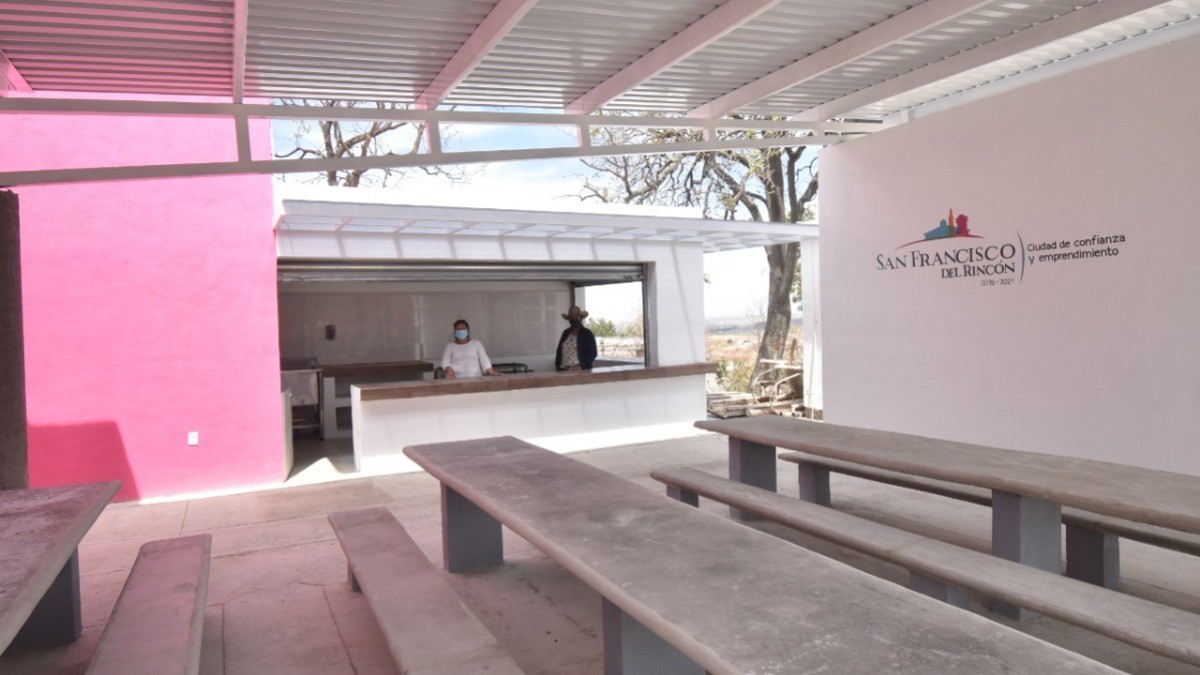 Inicia operaciones comedor comunitario en El Tejocote en San Francisco del Rincón