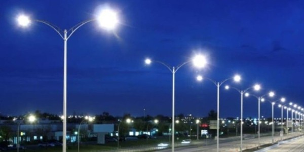 Avanza León en rehabilitación de avenidas y luminaria