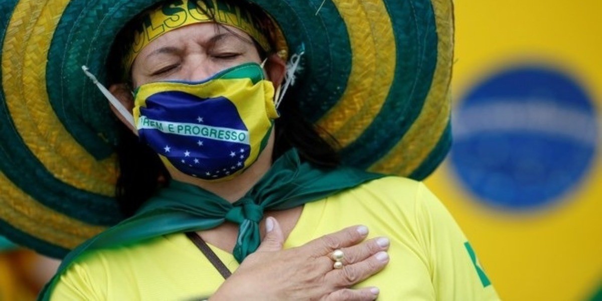 'Basta de quejas', dice Bolsonaro sobre repunte de la pandemia en Brasil