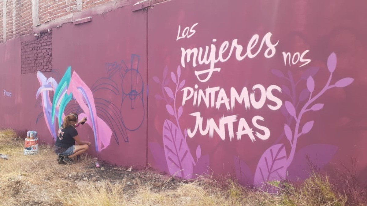 En León las mujeres 'se pintan juntas'