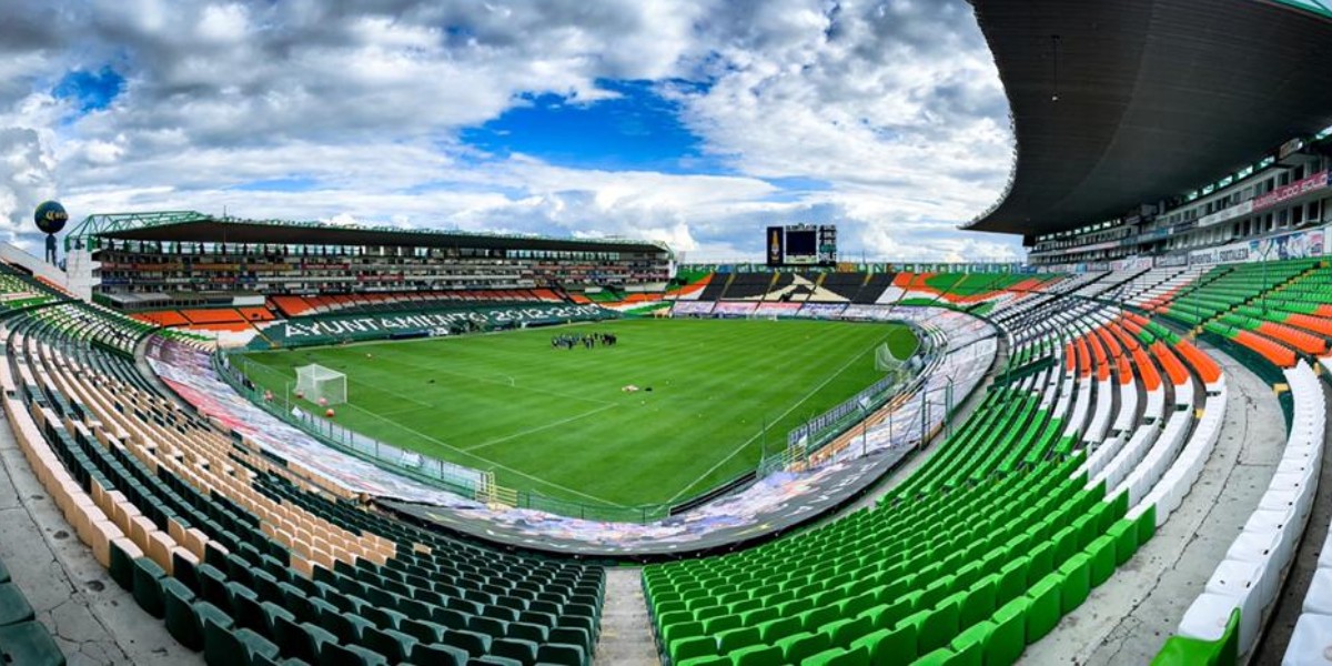 Respaldan empresarios la compra del estadio León
