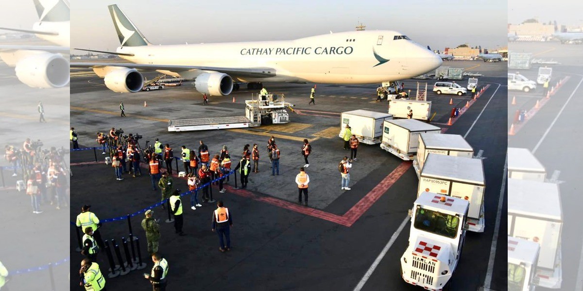 Llegan a México un millón de vacunas de Sinovac