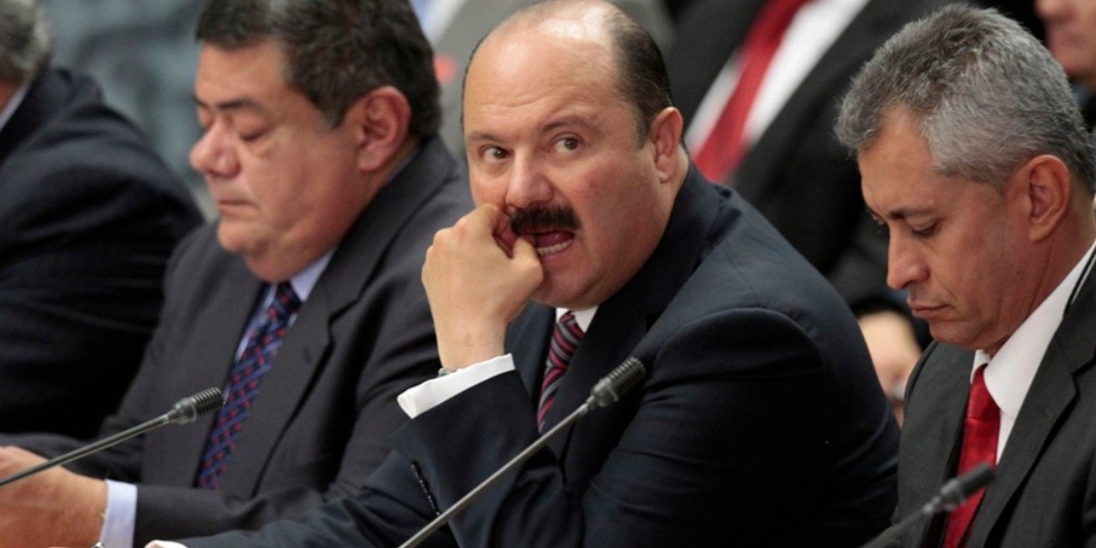 'Nómina secreta' de exgobernador de Chihuahua habría beneficiado a 34 personas