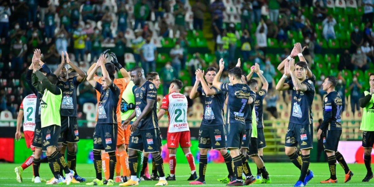 ¡Aficionados ‘despiertan’ a la Fiera!