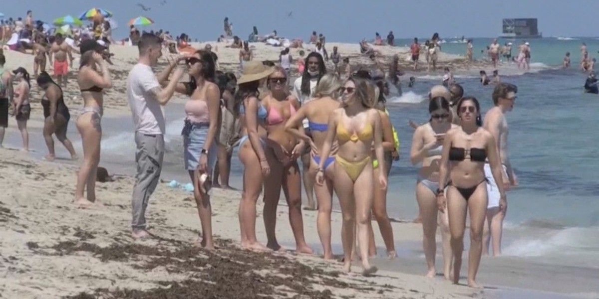 Violan ‘spring breakers’ protocolos anticontagios en Miami