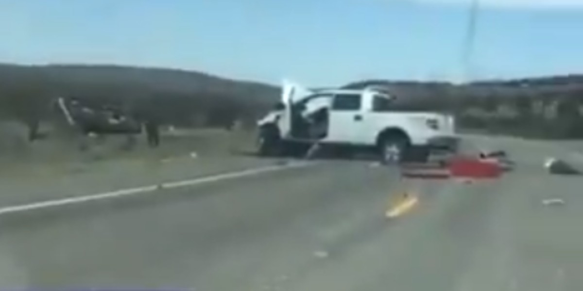 Reportan ocho migrantes fallecidos en accidente vial en Texas