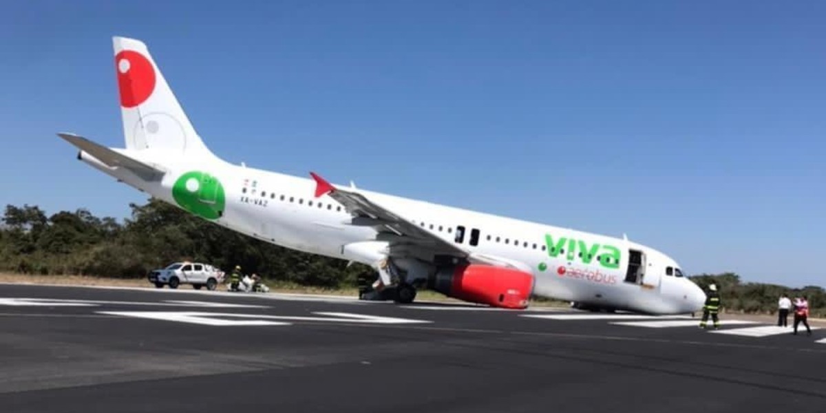 Se accidenta avión durante despegue y cae de nariz en Puerto Vallarta