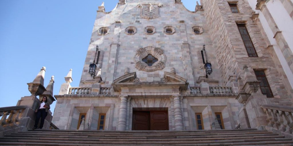 UG se alista para regreso gradual a clases... pero aún no da fecha