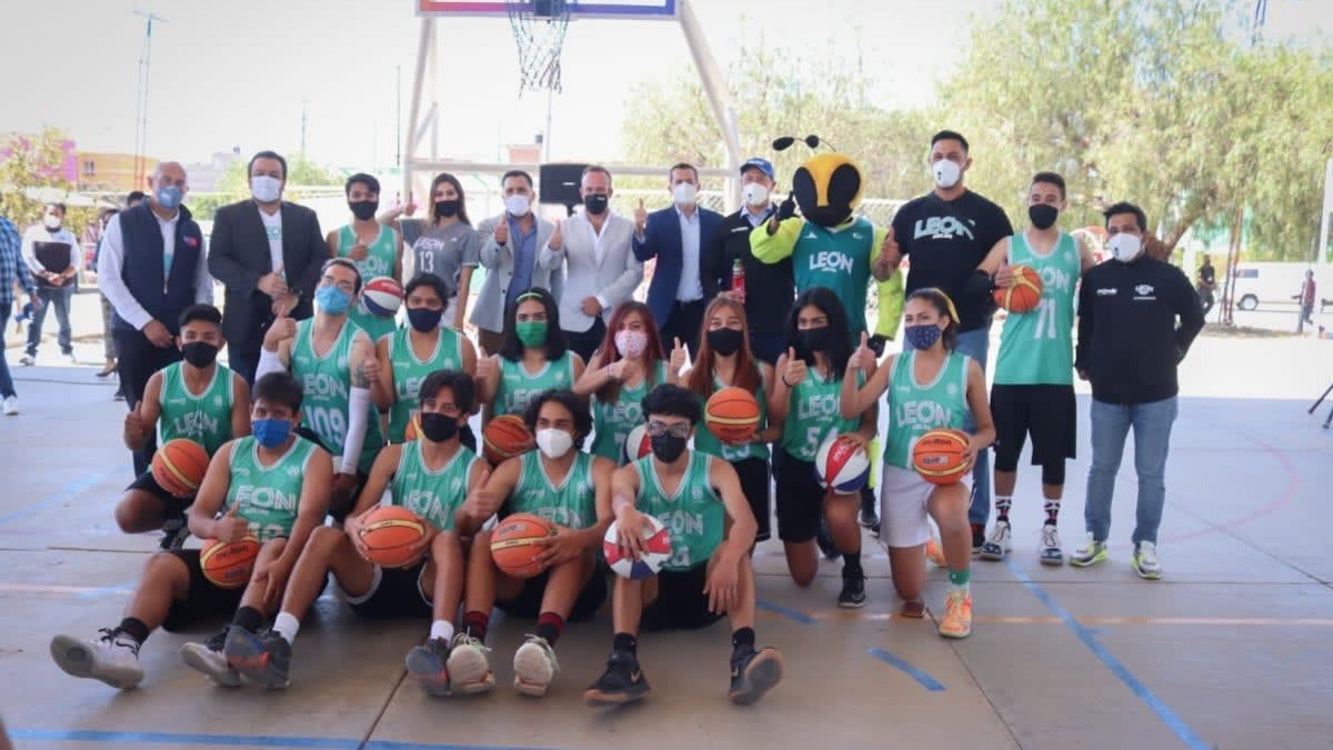 Abejas de León anuncia rehabilitación de canchas