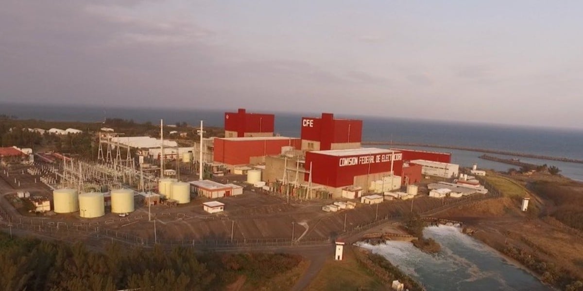 Nuevo revés a reforma eléctrica de AMLO; suma más suspensiones