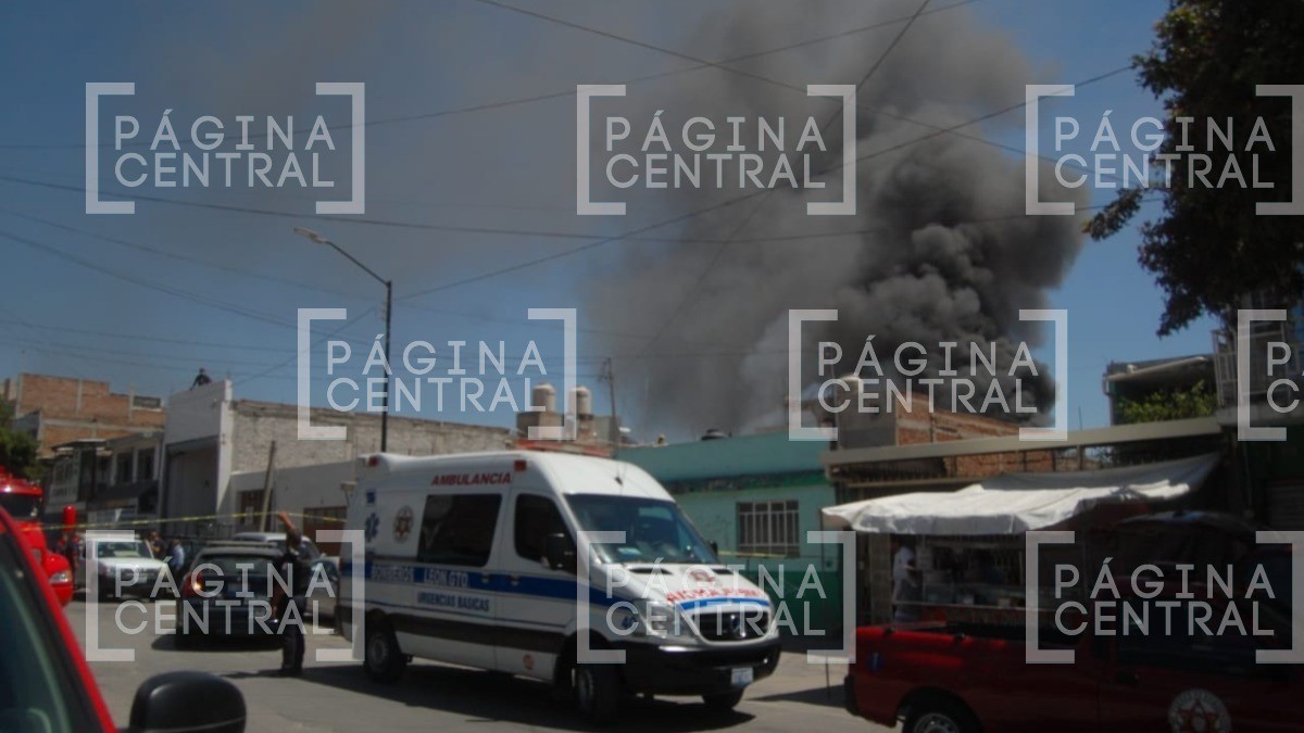 Se incendia bodega de plásticos en El Coecillo