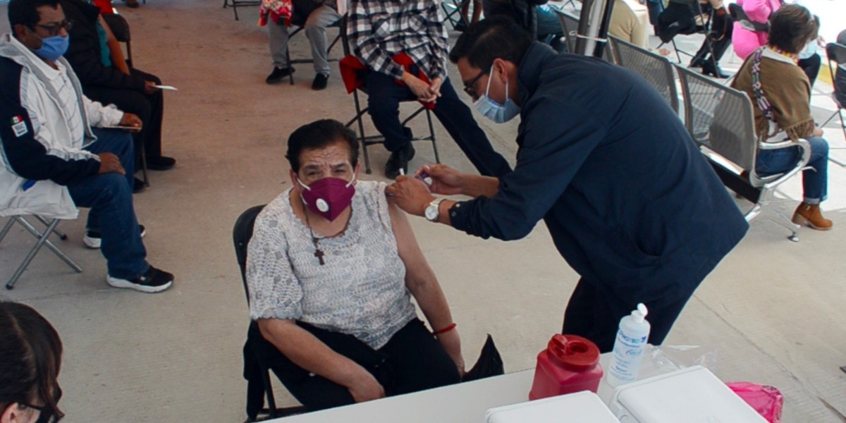 Llegarían hasta 130 mil vacunas a León luego de Pascua