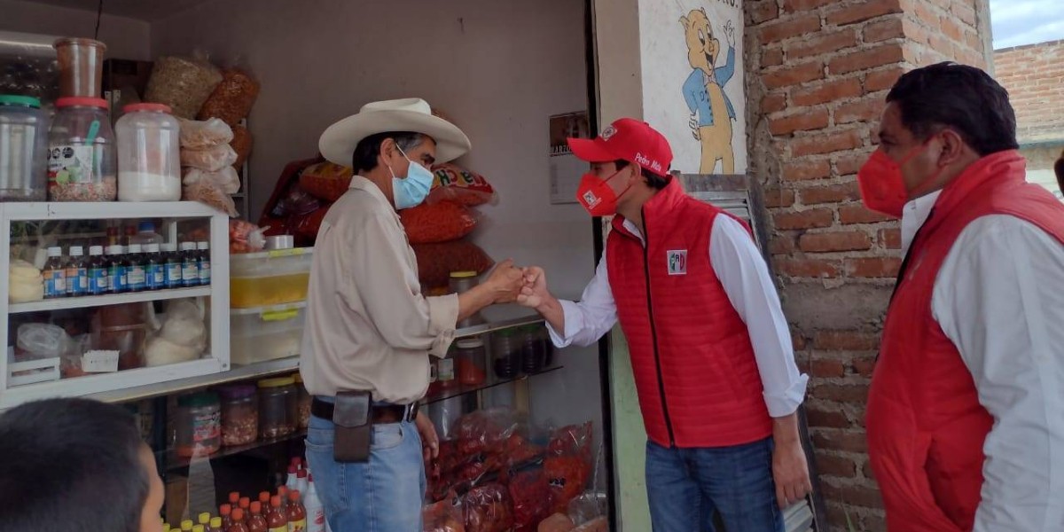 Propone candidato del PRI plan de rescate económico para León