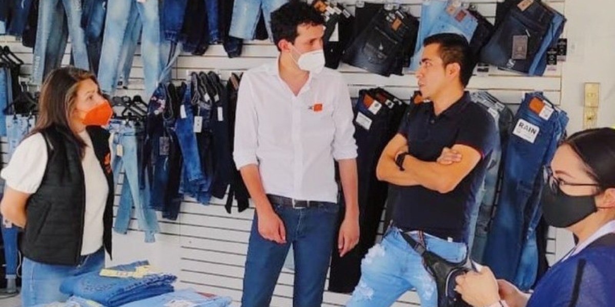 Debe gobierno dar chamba a empresas locales: Juan Pablo Delgado