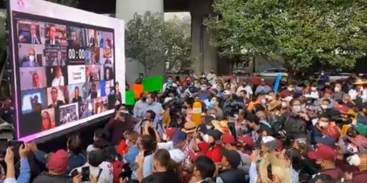 Sacan del juego a Salgado Macedonio en Guerrero