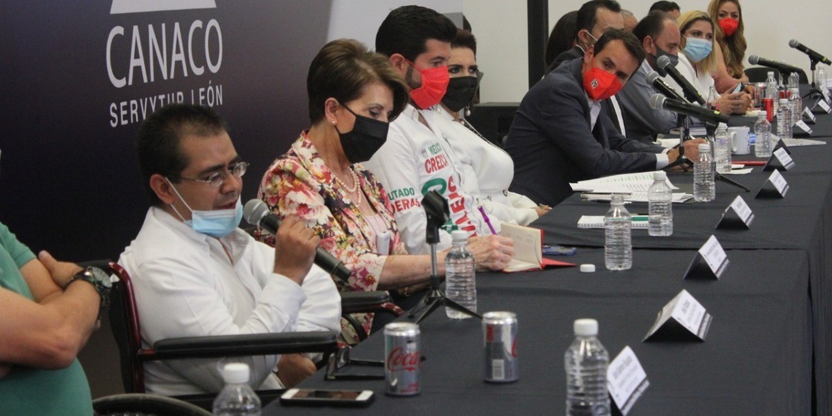 Pymes son pilar de la reactivación económica de León: Marún