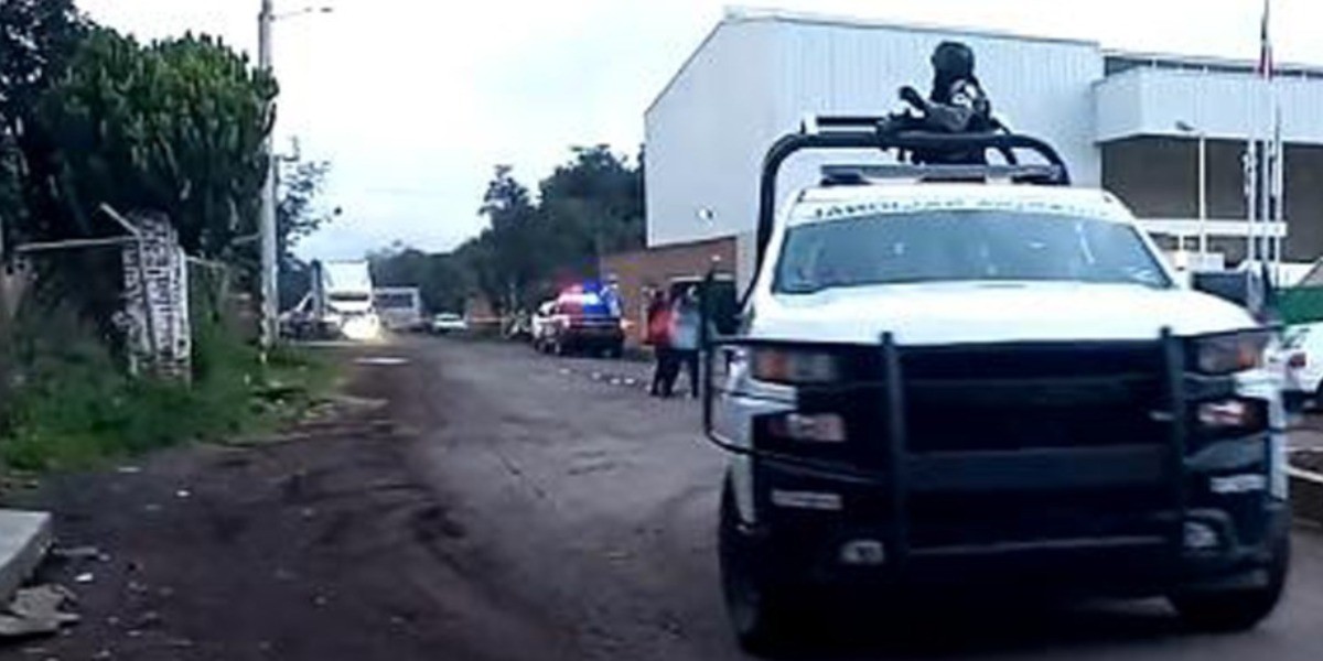 Reciben a balazos a brigada de vacunación en Michoacán