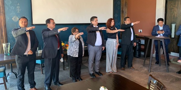 Piden profesionistas de León ser escuchados