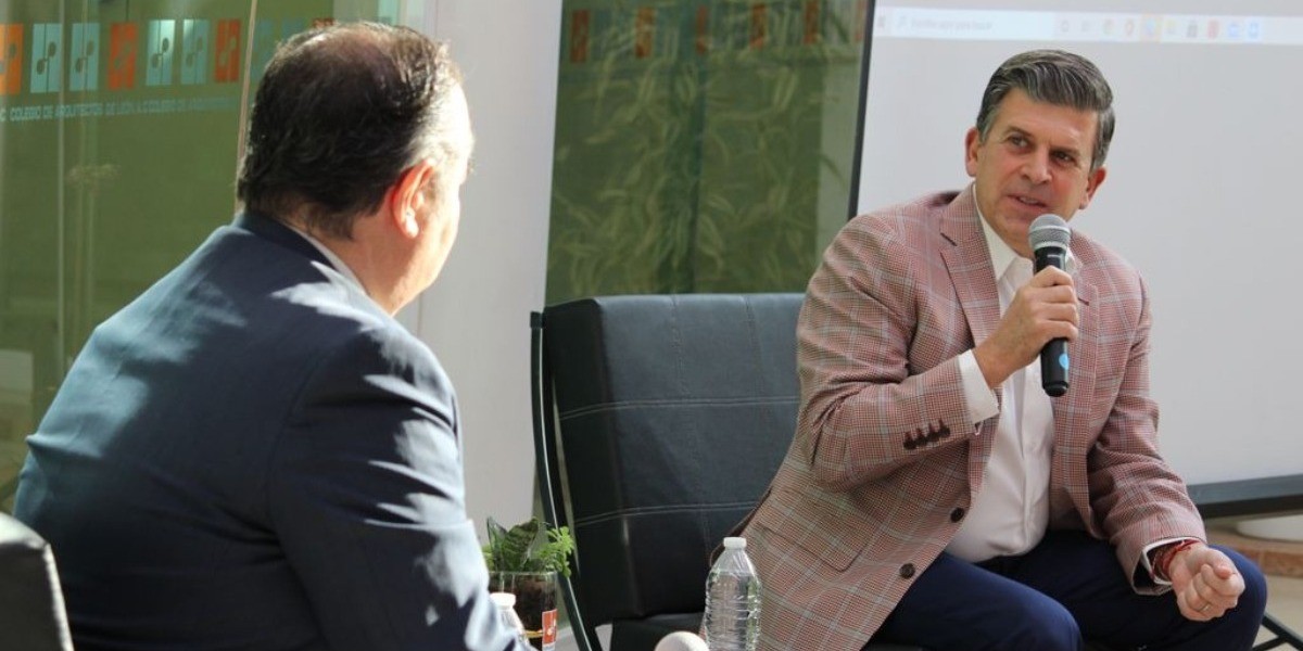 Ricardo Sheffield no ha recibido notificación de denuncias