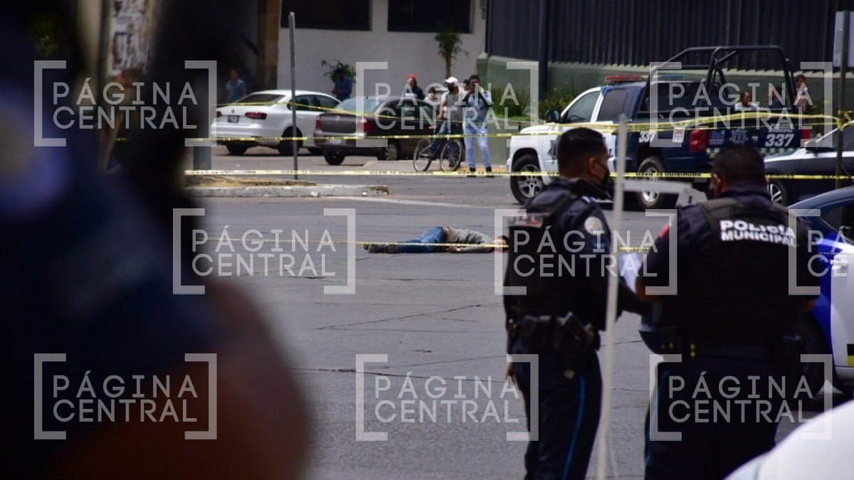 Matan a balazos a hombre en bulevar Insurgentes y Paseo del Moral