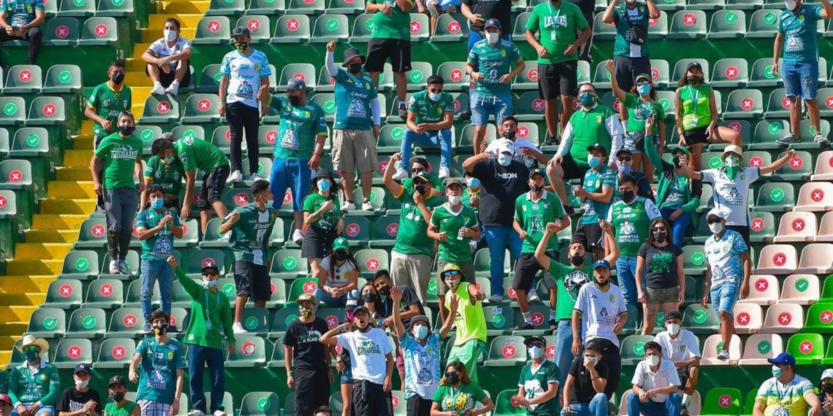 Pese a pandemia, Liga MX mete a más de 300 mil aficionados a los estadios