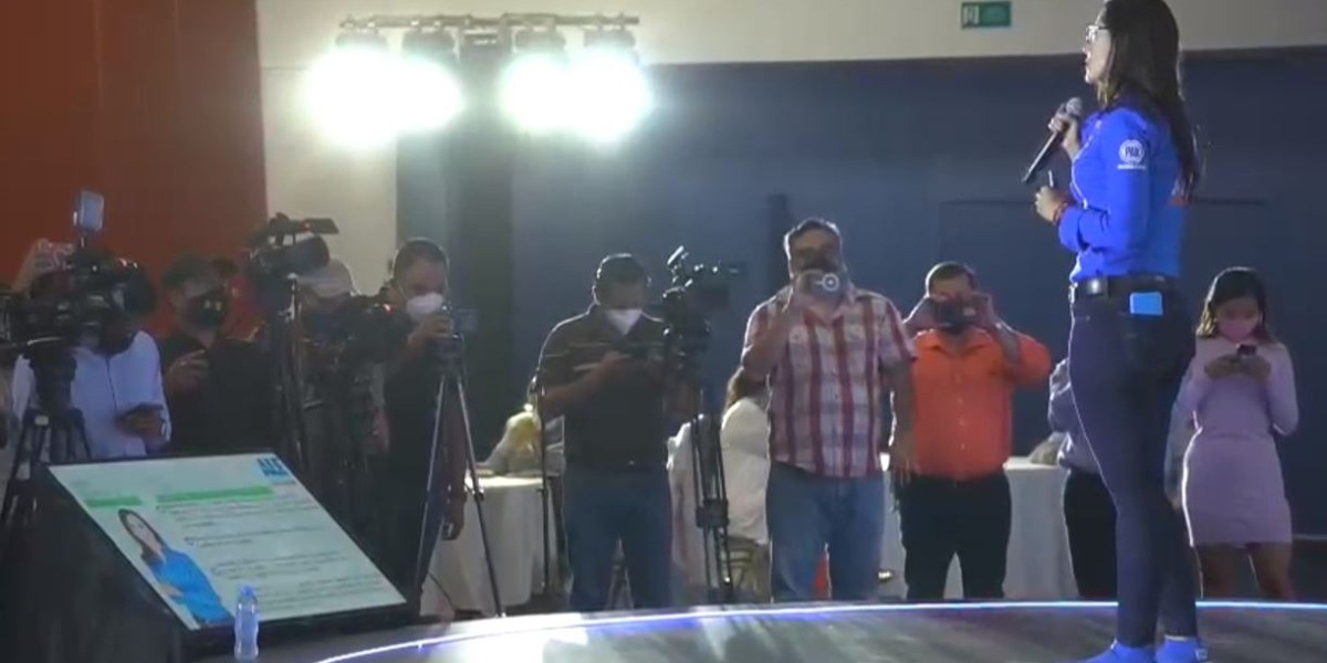 Ale Gutiérrez va por 3 mil policías con sueldos de 18 mil 500 para el 2022